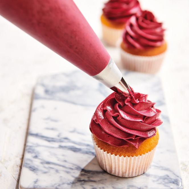 Quelle douille utiliser pour décorer un gâteau ?