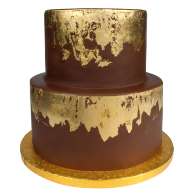 24k Gold! - Decorated Cake by Jenn Szebeledy ( - CakesDecor
