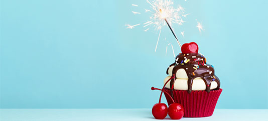 Moule à mini-gâteaux cakesicles / popsicles en silicone – Réalisez de  délicieuses gourmandises tendance !